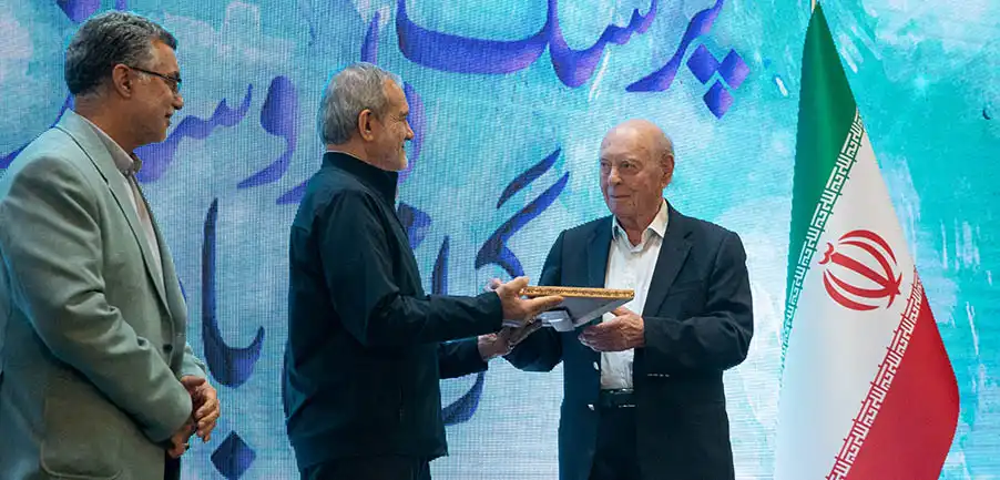 تقدیر از دکتر حاجب مرتاض در روز گرامیداشت پزشک